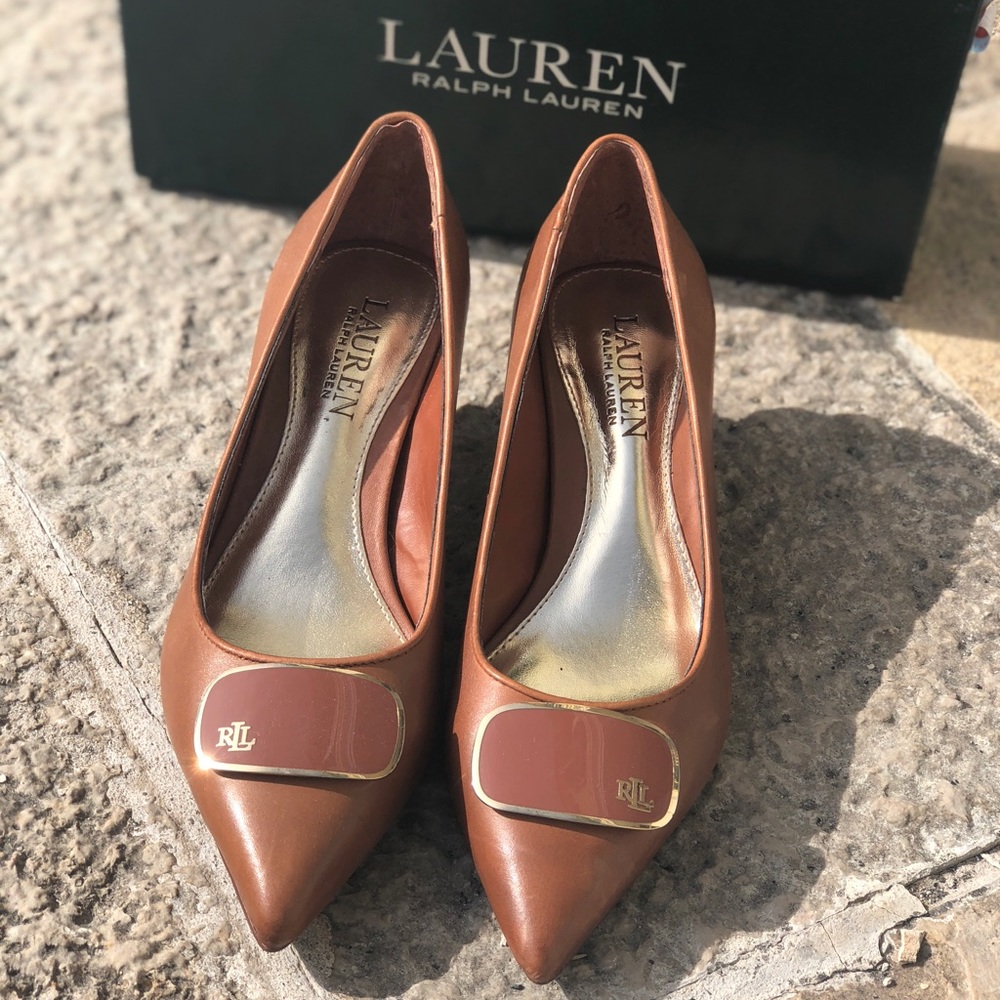 Tan Kitten Heels.
